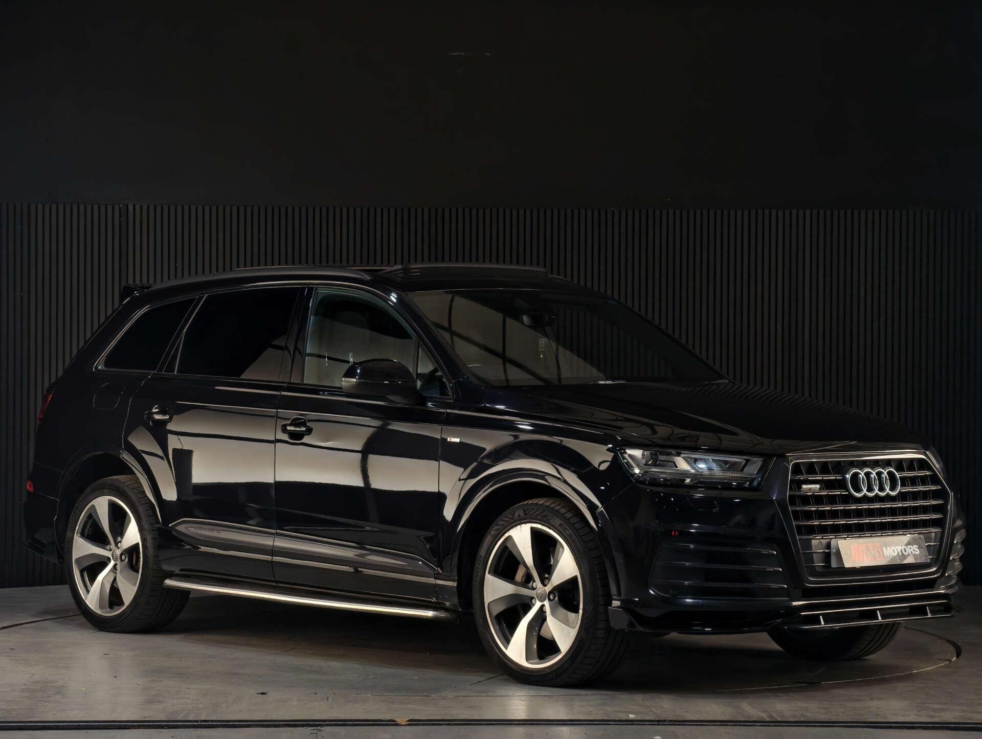 Audi Q7 view 22