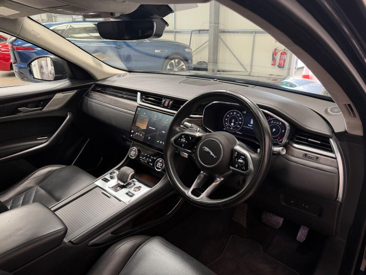 Jaguar F-Pace view 3