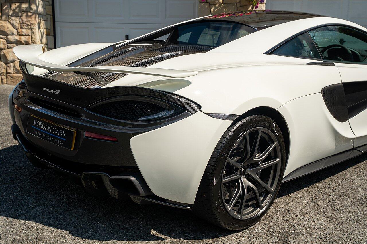 McLaren 570S view 24