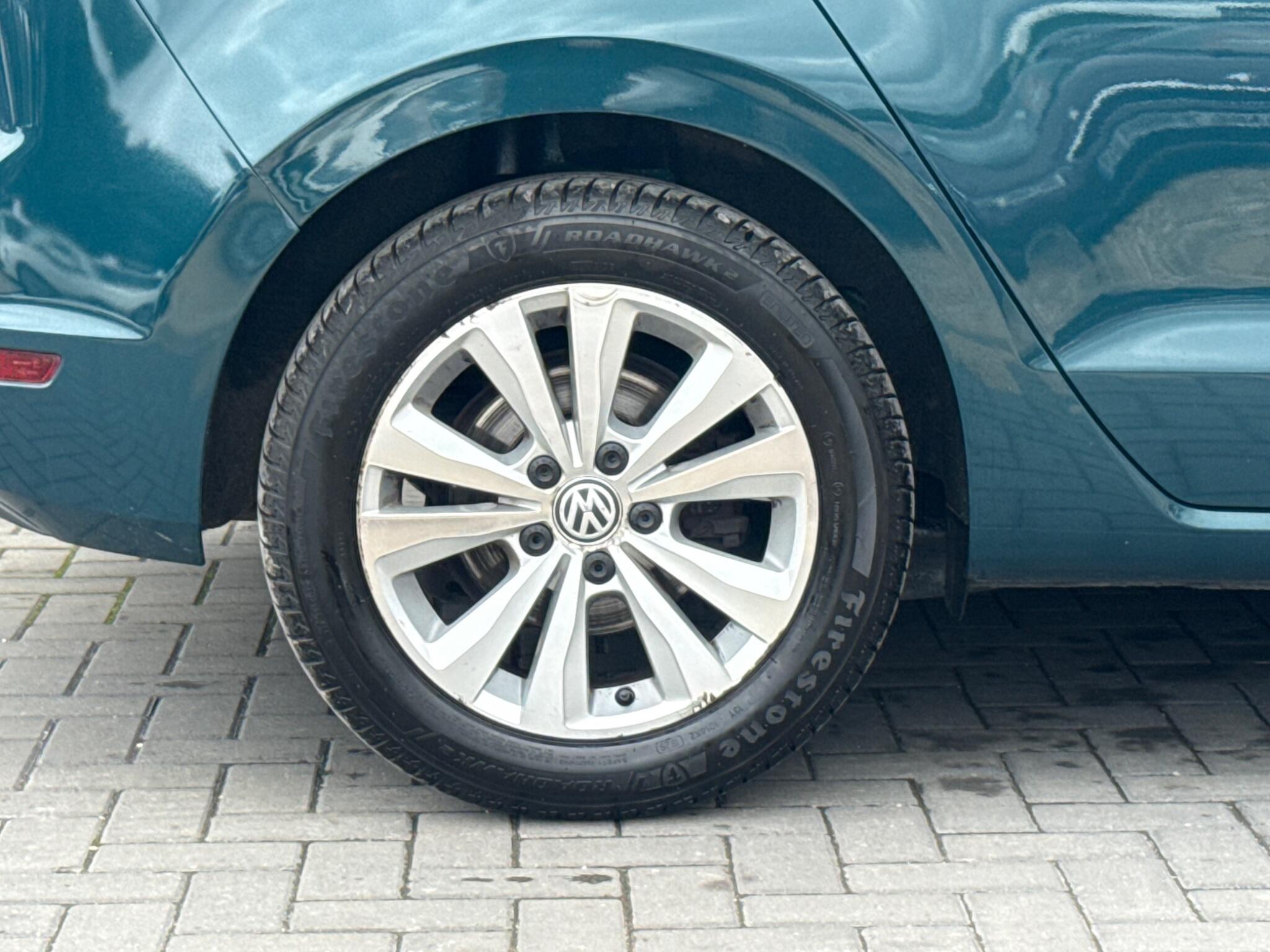Volkswagen Golf Sportsvan view 9