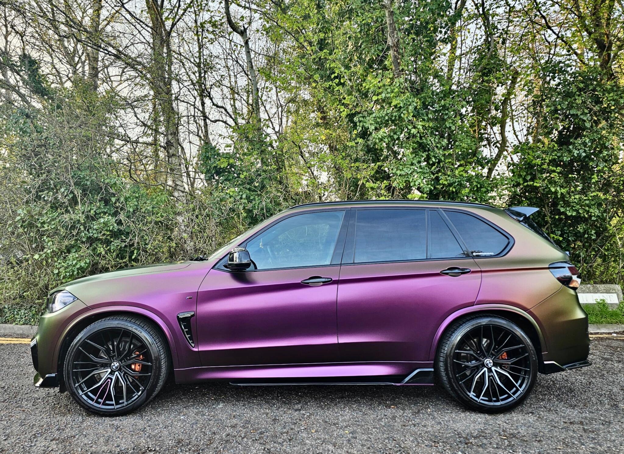 BMW X5 view 24