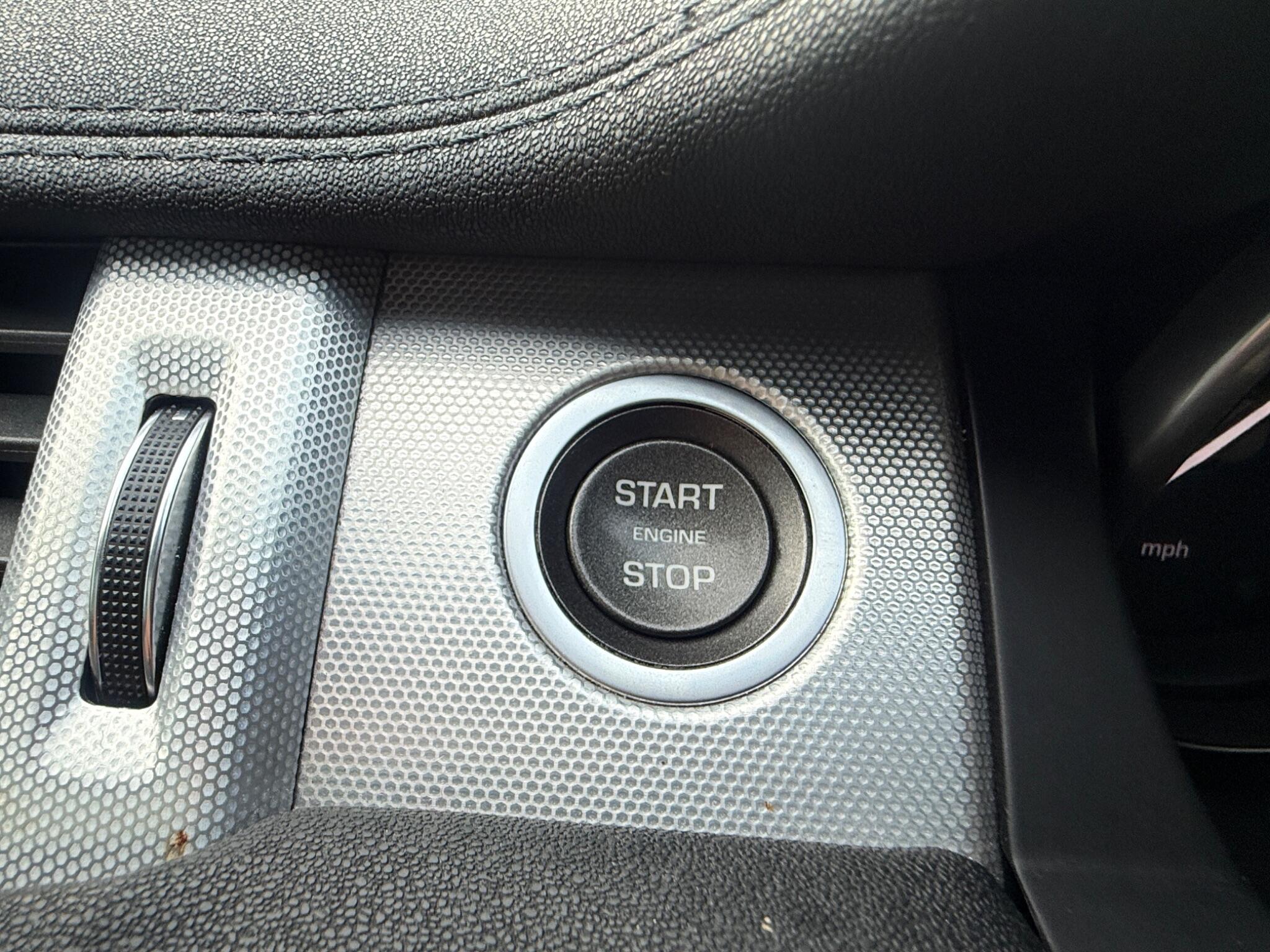 2014 Land Rover Range Rover Evoque image 27
