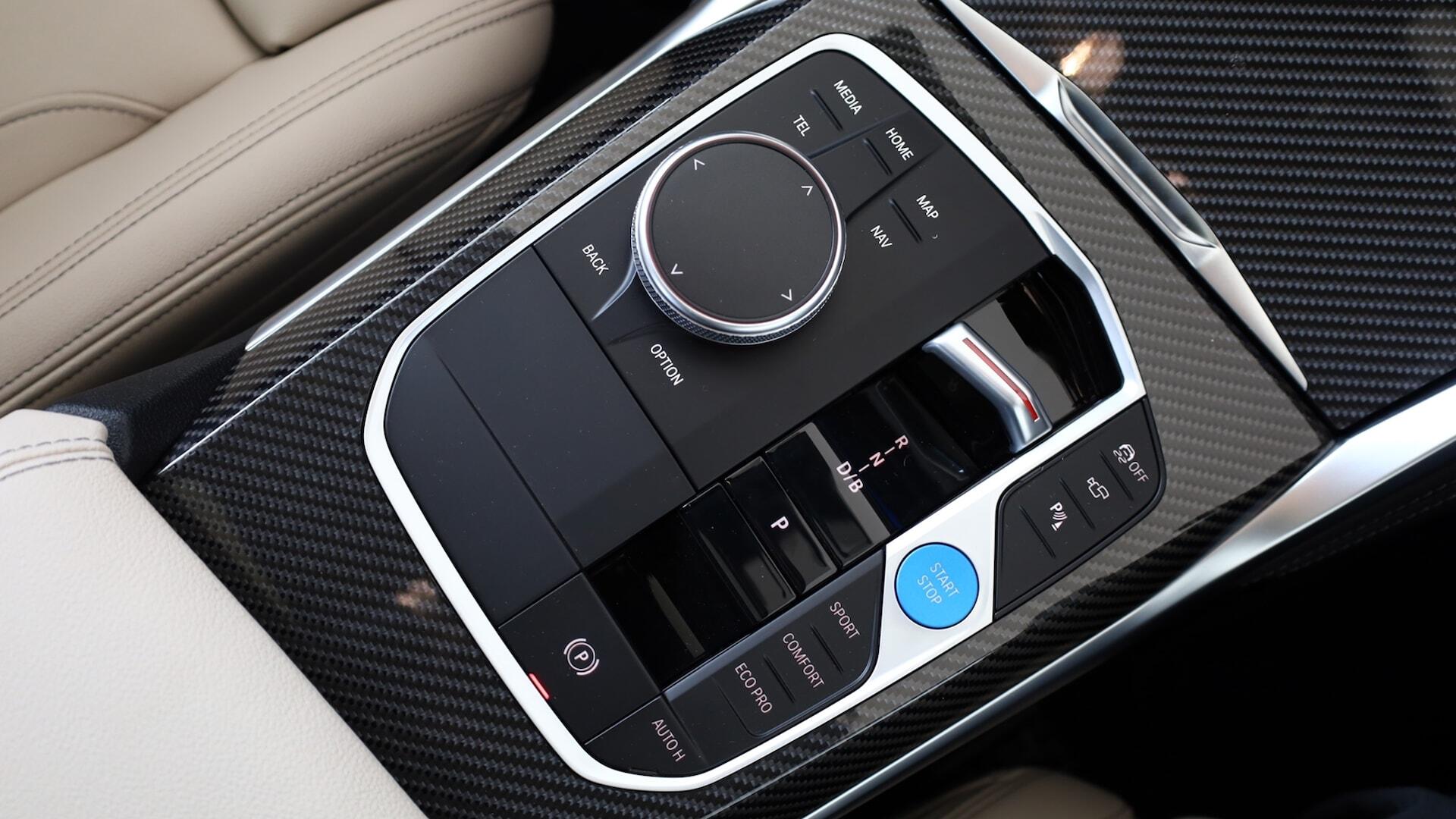 BMW i4 view 10
