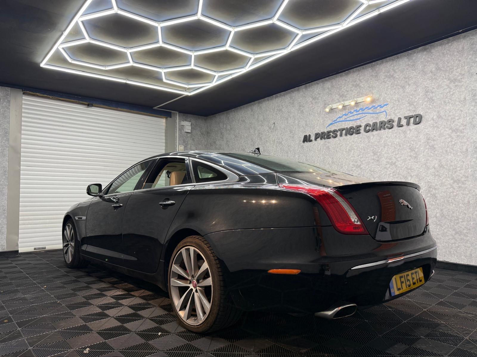 Jaguar XJ view 6