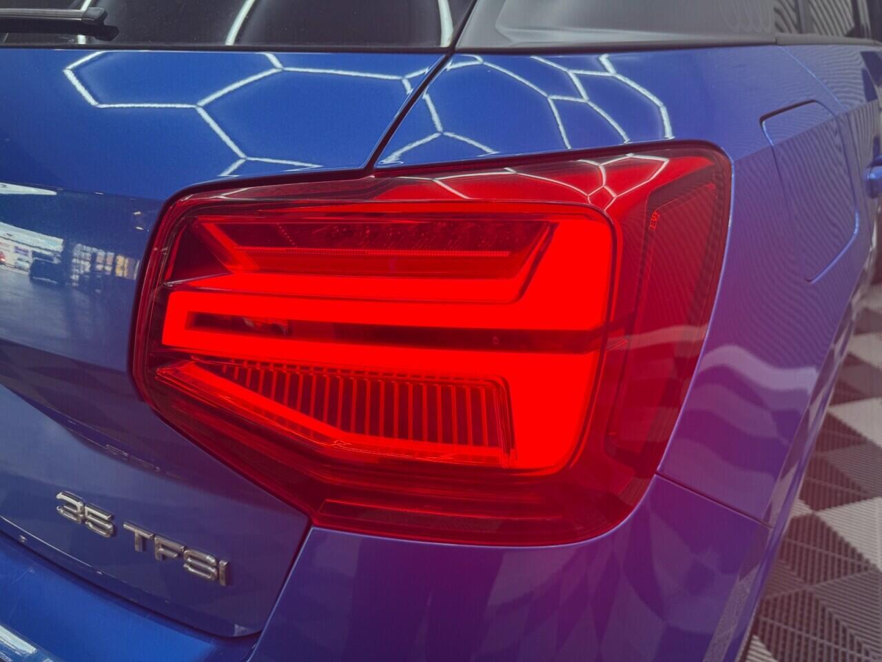 Audi Q2 view 35