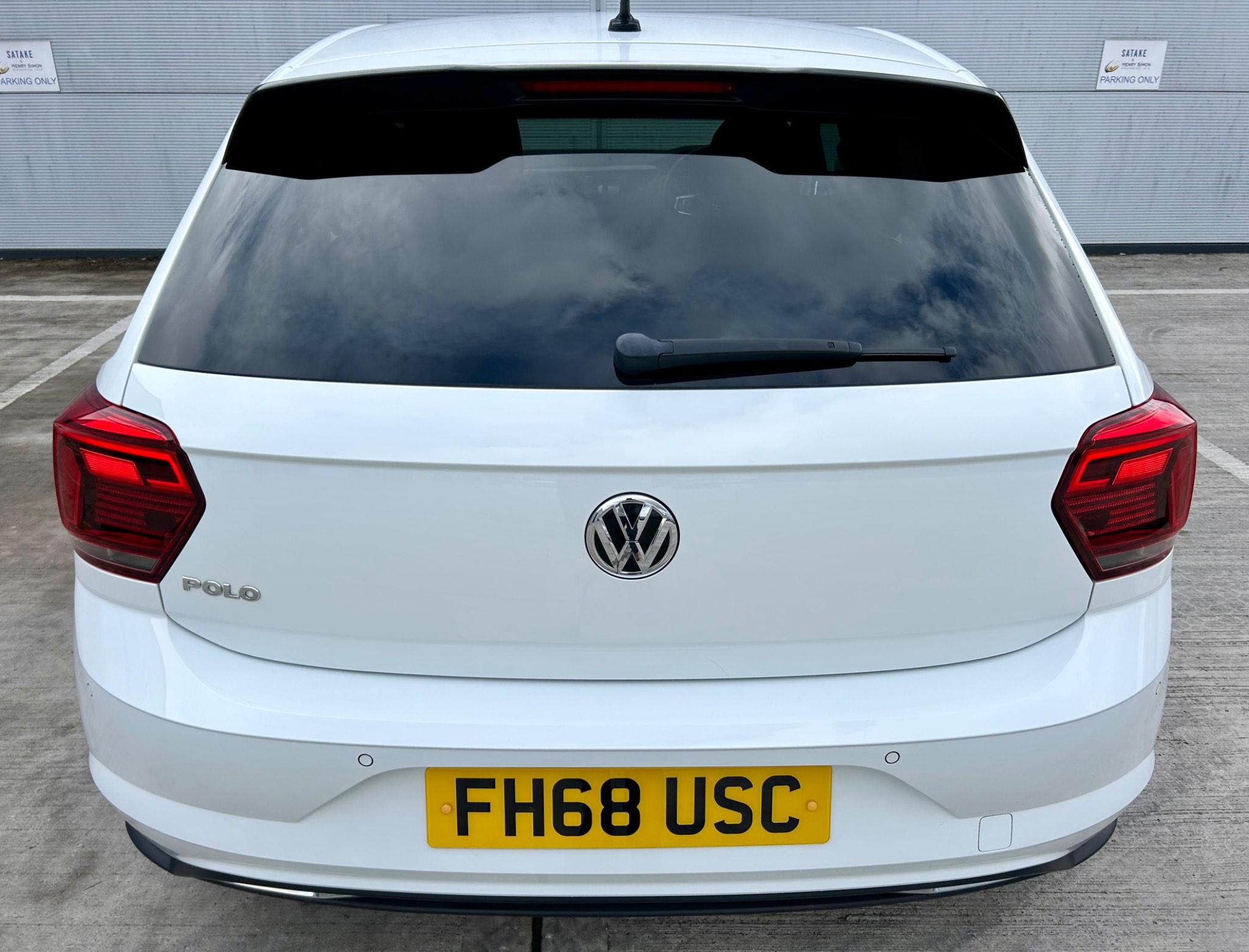 Volkswagen Polo view 6