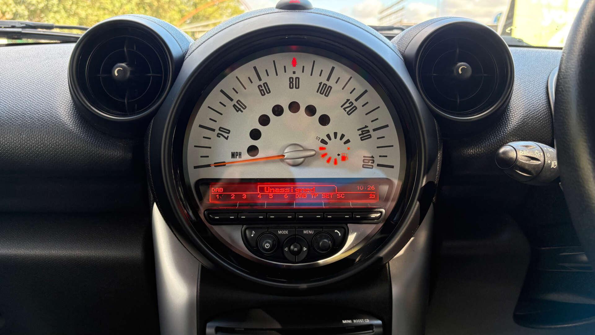 Mini Countryman view 20