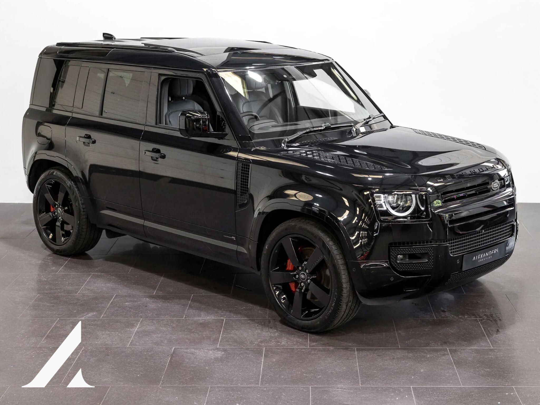 Land Rover Defender 110 main image