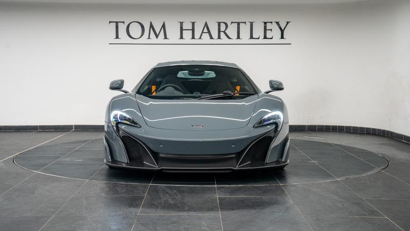Mclaren 675LT view 2