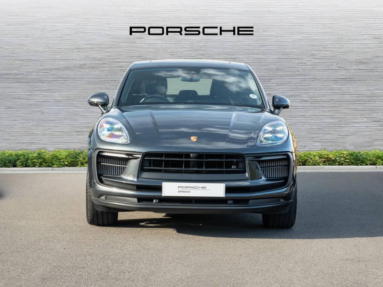 Porsche Macan view 6