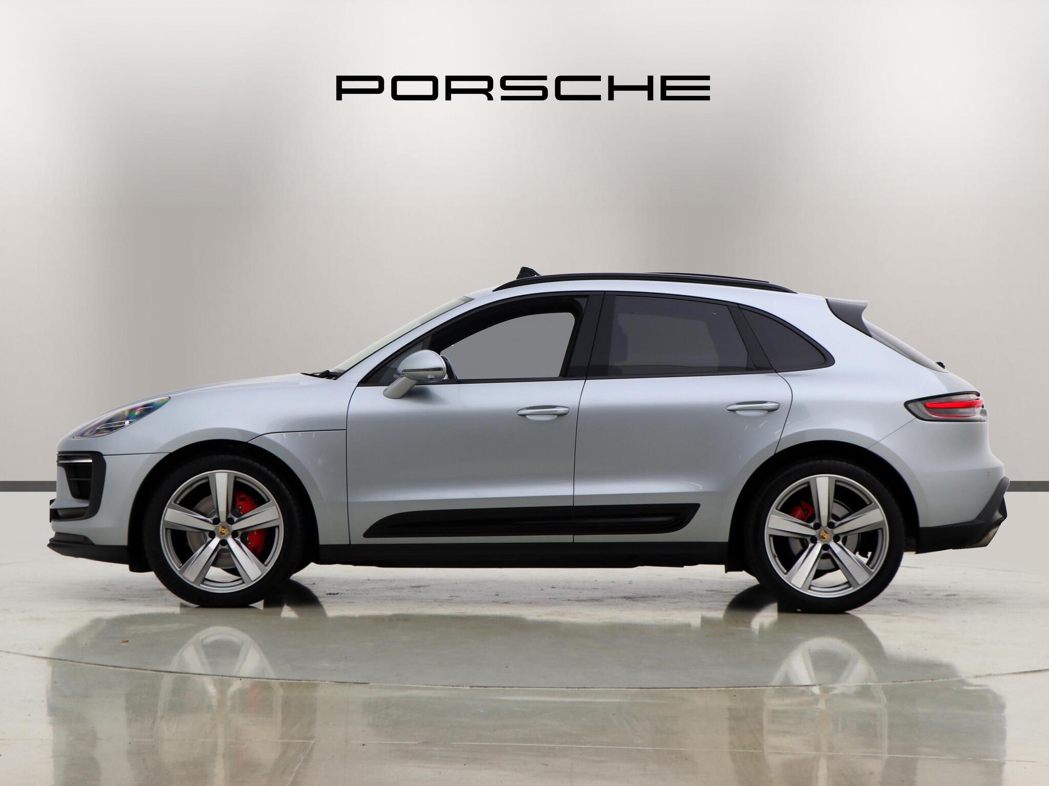 Porsche Macan view 6