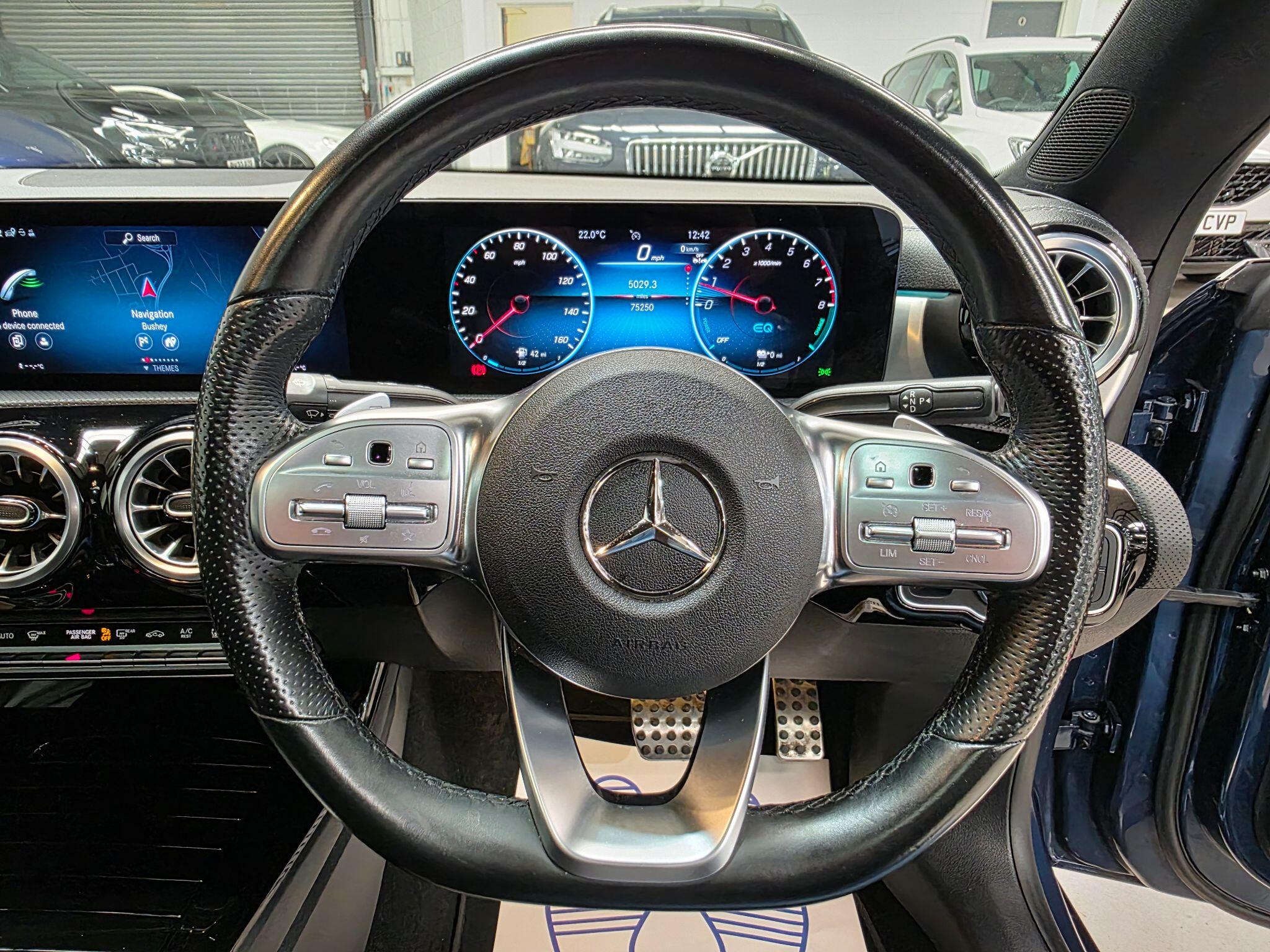 Mercedes-Benz Cla view 19