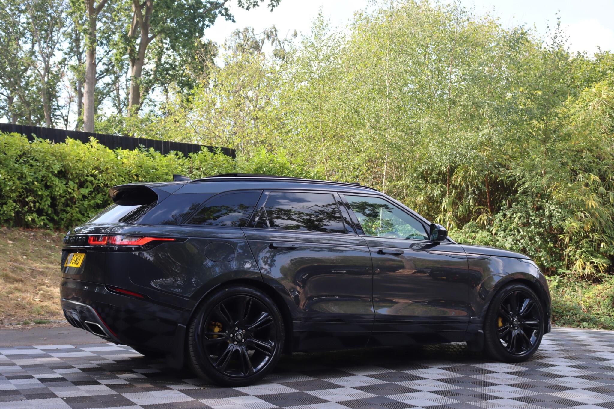 Land Rover Range Rover Velar view 52
