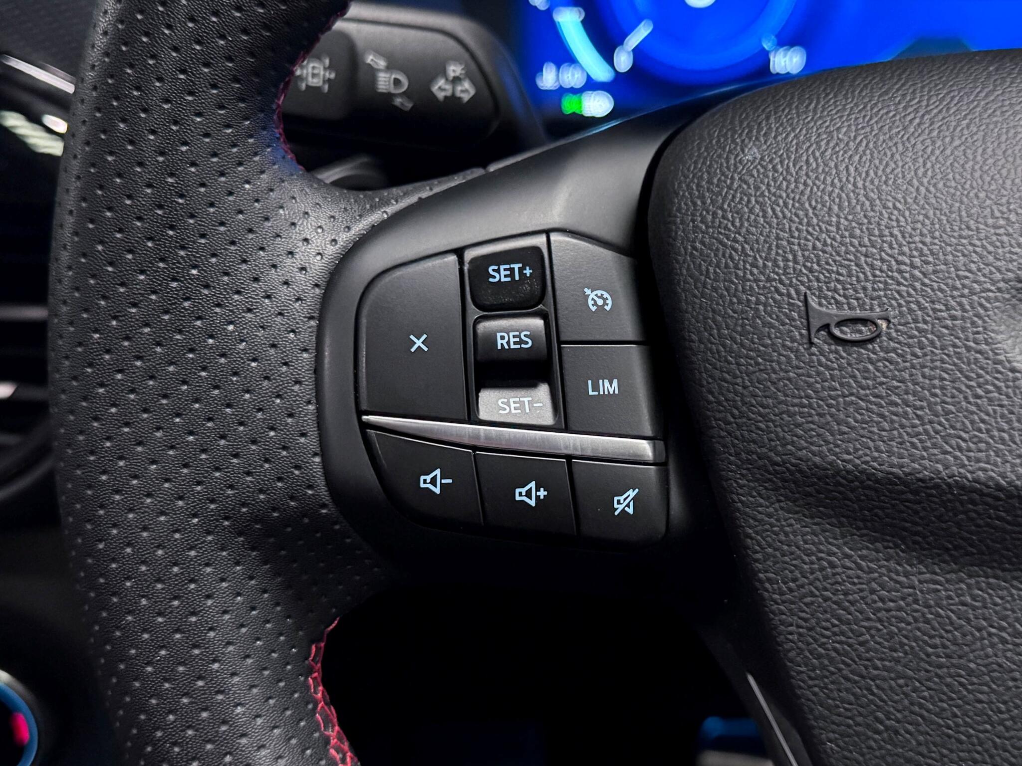 Ford Kuga view 31