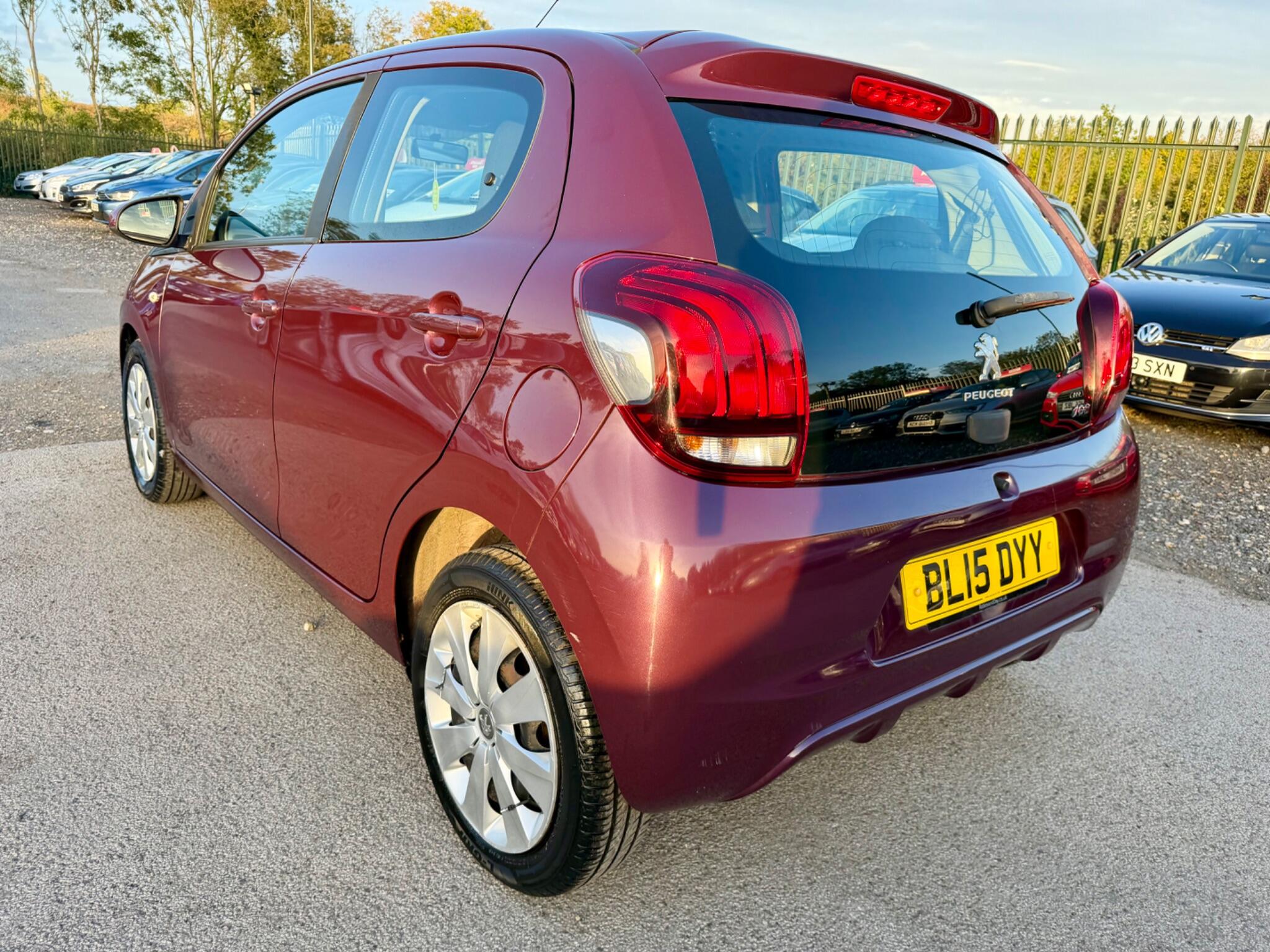 Peugeot 108 view 5