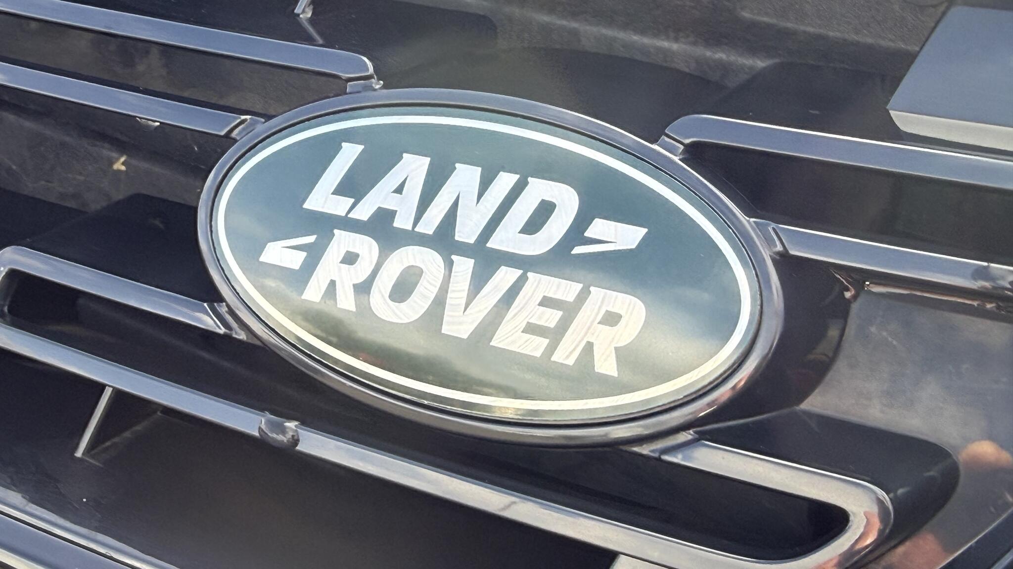 Land Rover Range Rover Evoque view 25