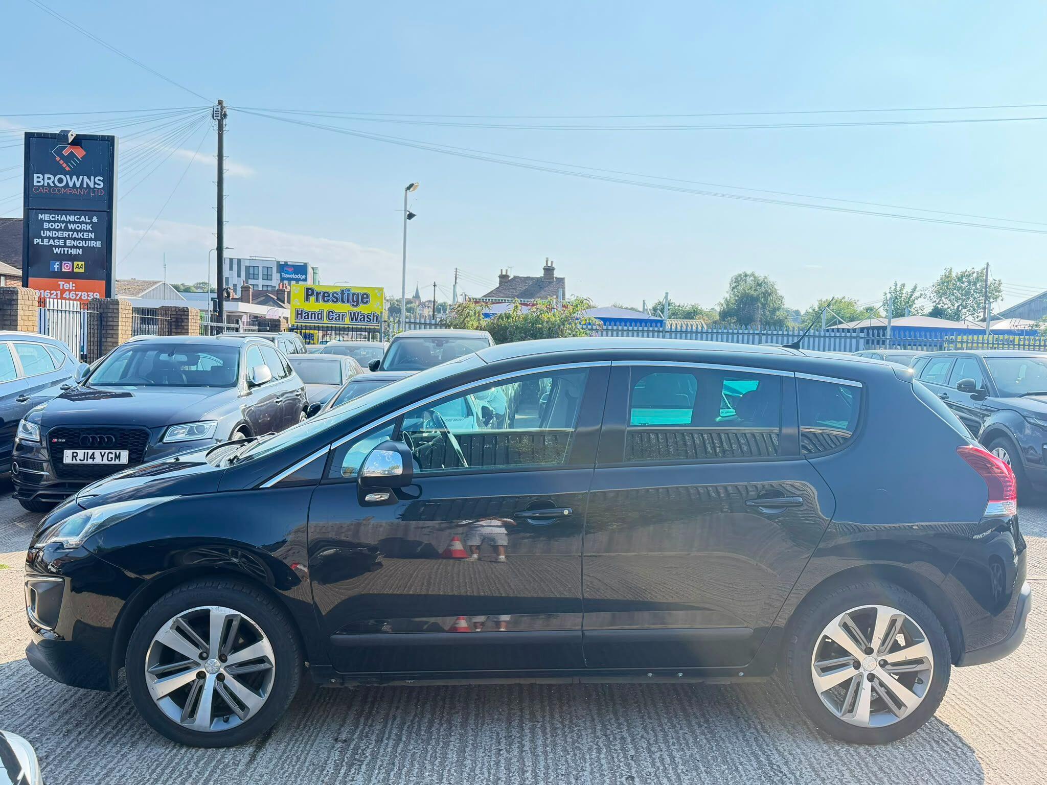 Peugeot 3008 view 6