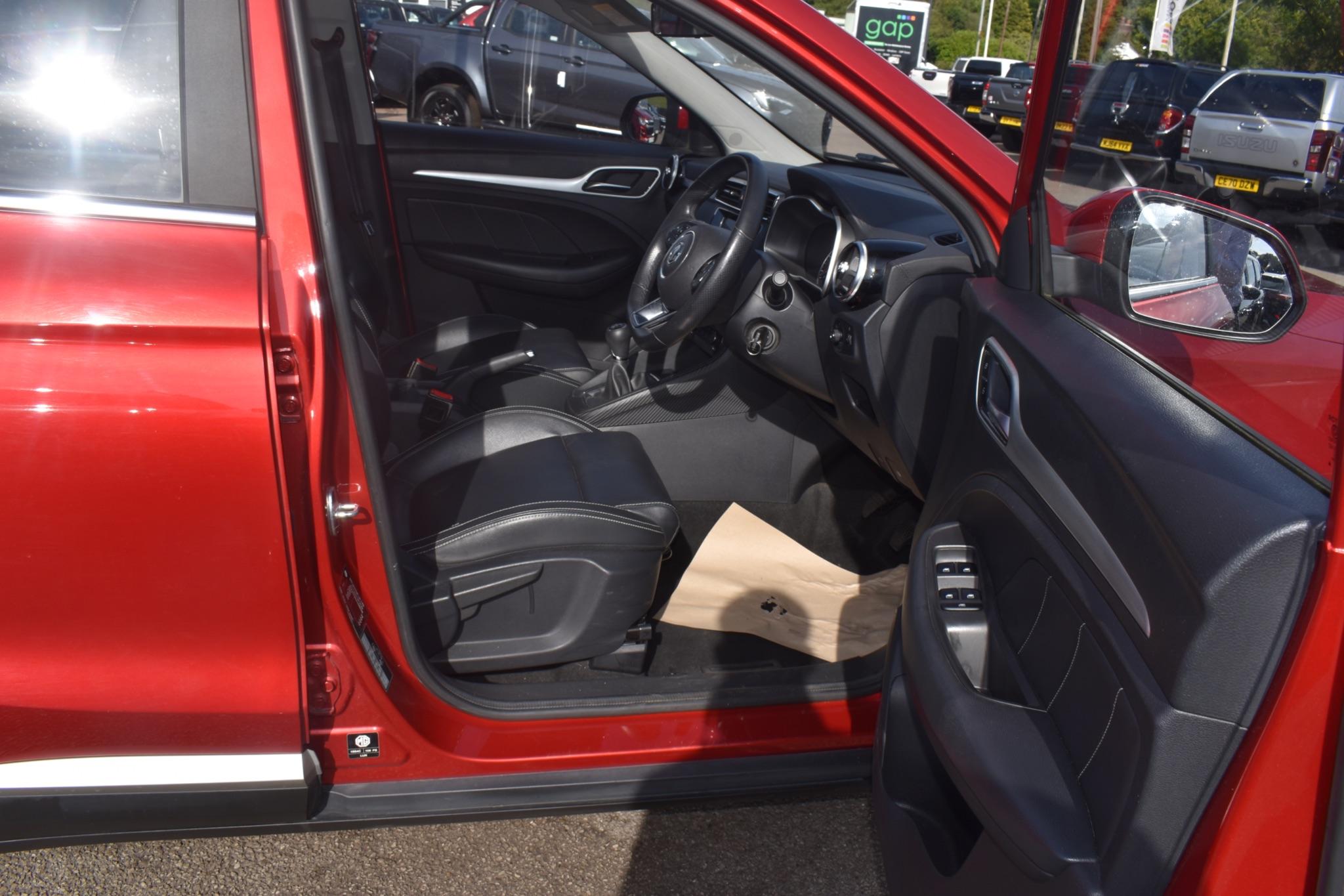 MG ZS - 1.5 VTi-TECH Exclusive Euro 6 (s/s) 5dr - Image 8