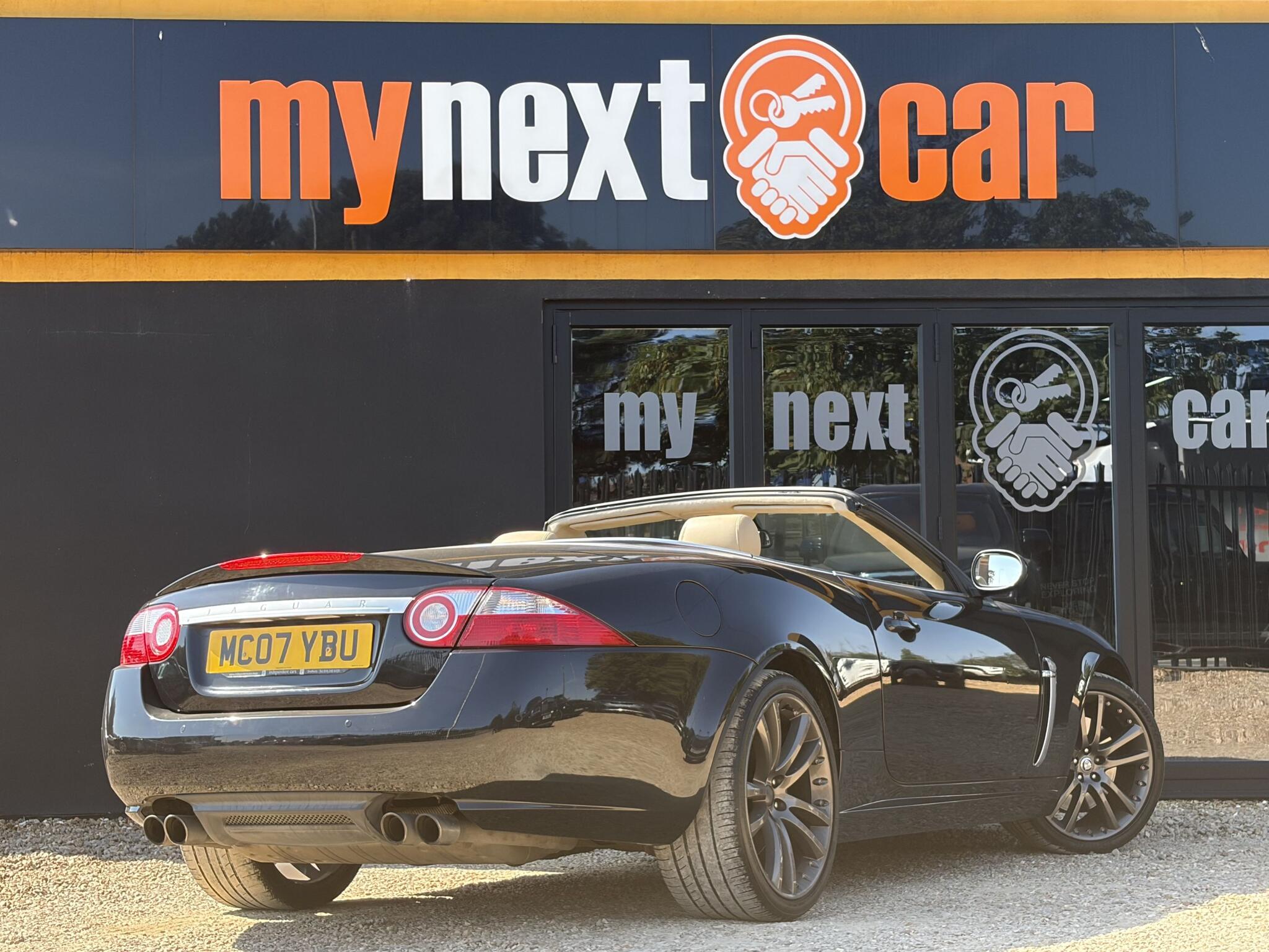 Jaguar XKR view 13