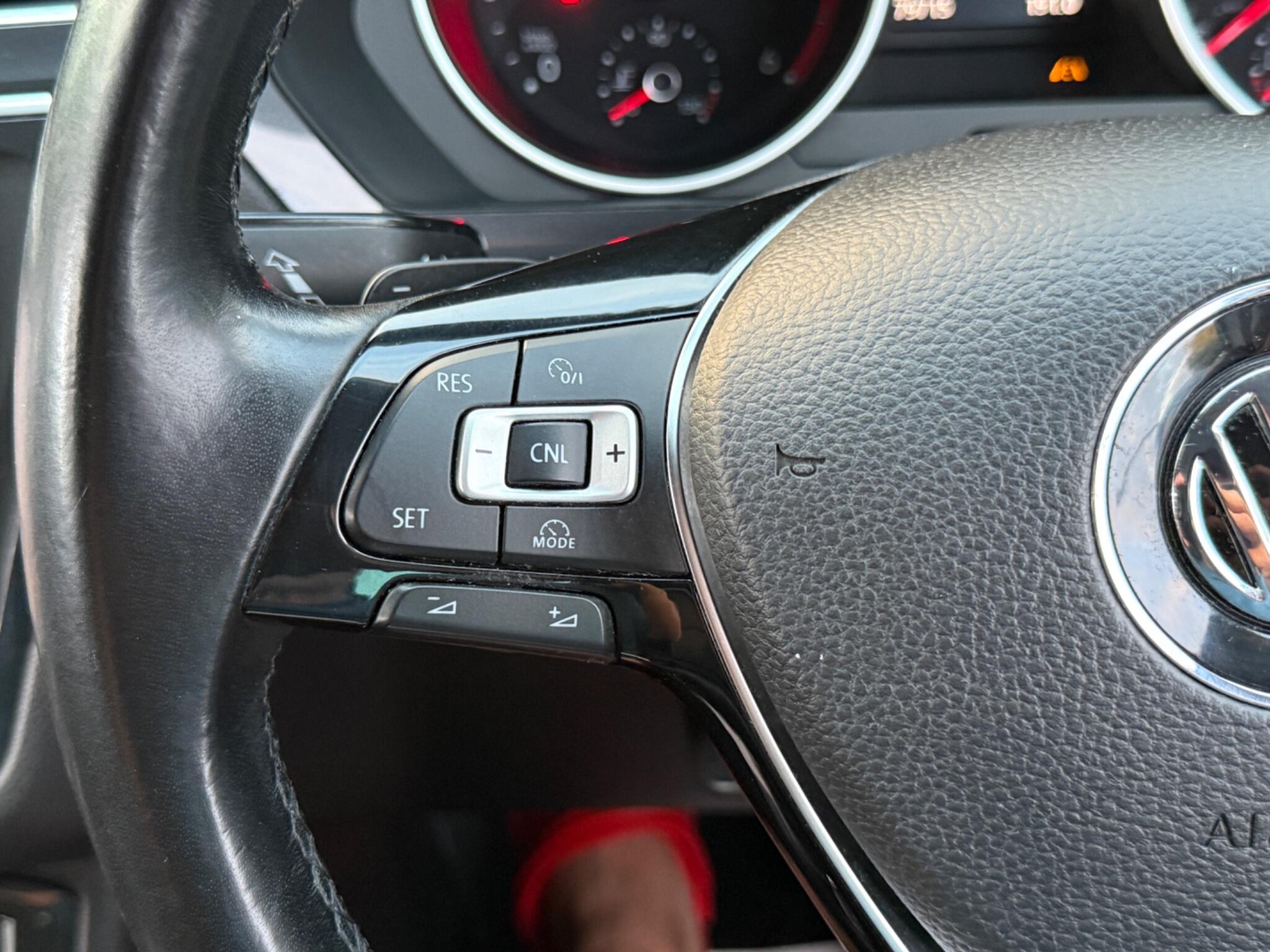 Volkswagen Tiguan - Image 70