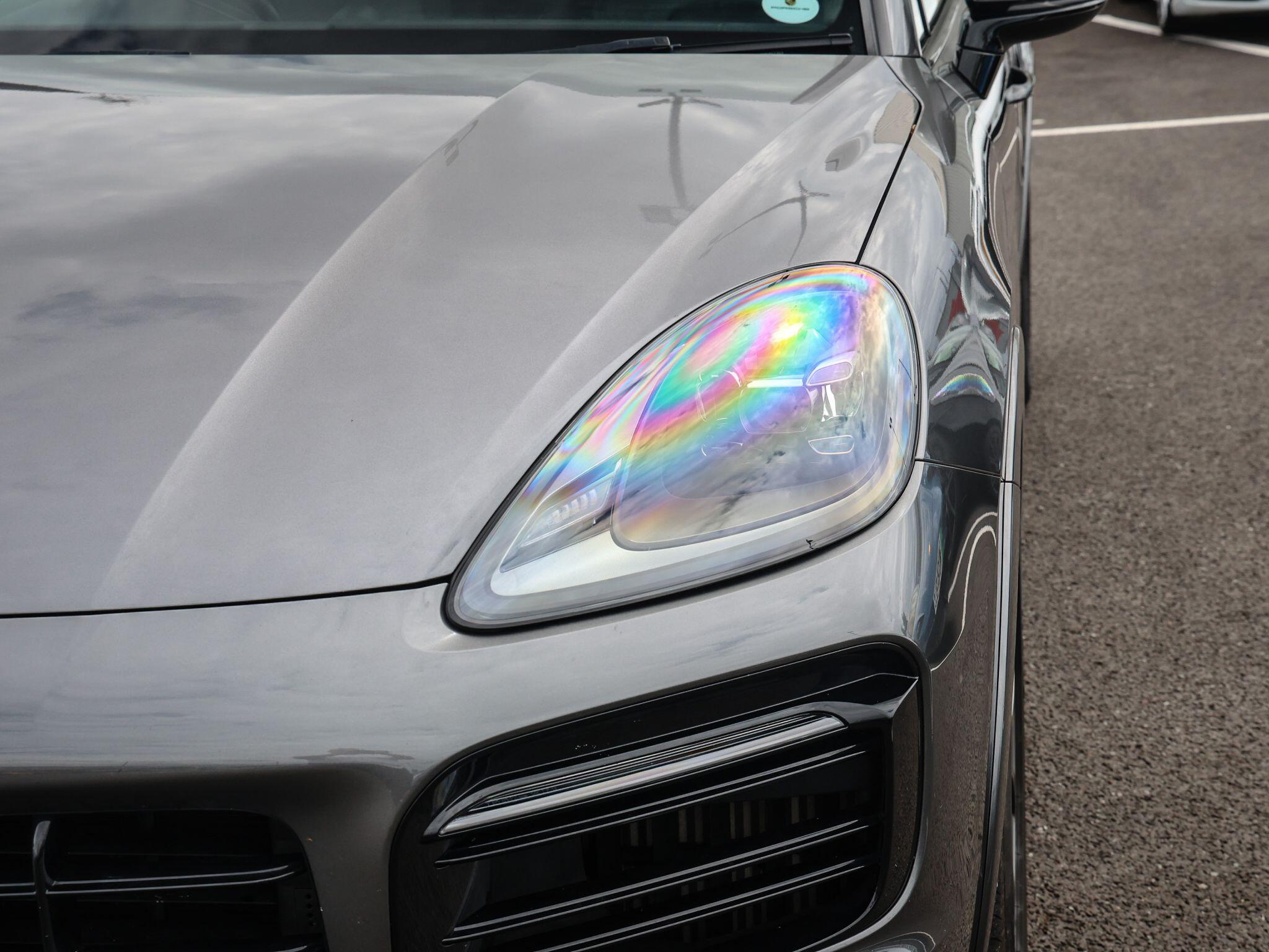 Porsche Cayenne view 57