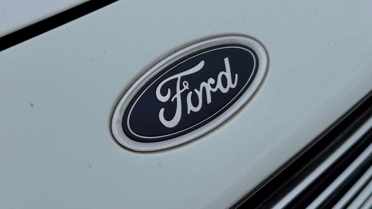Ford Fiesta view 39