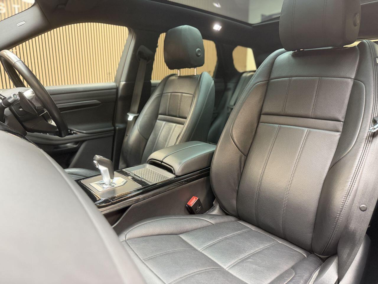 Land Rover Range Rover Evoque view 27