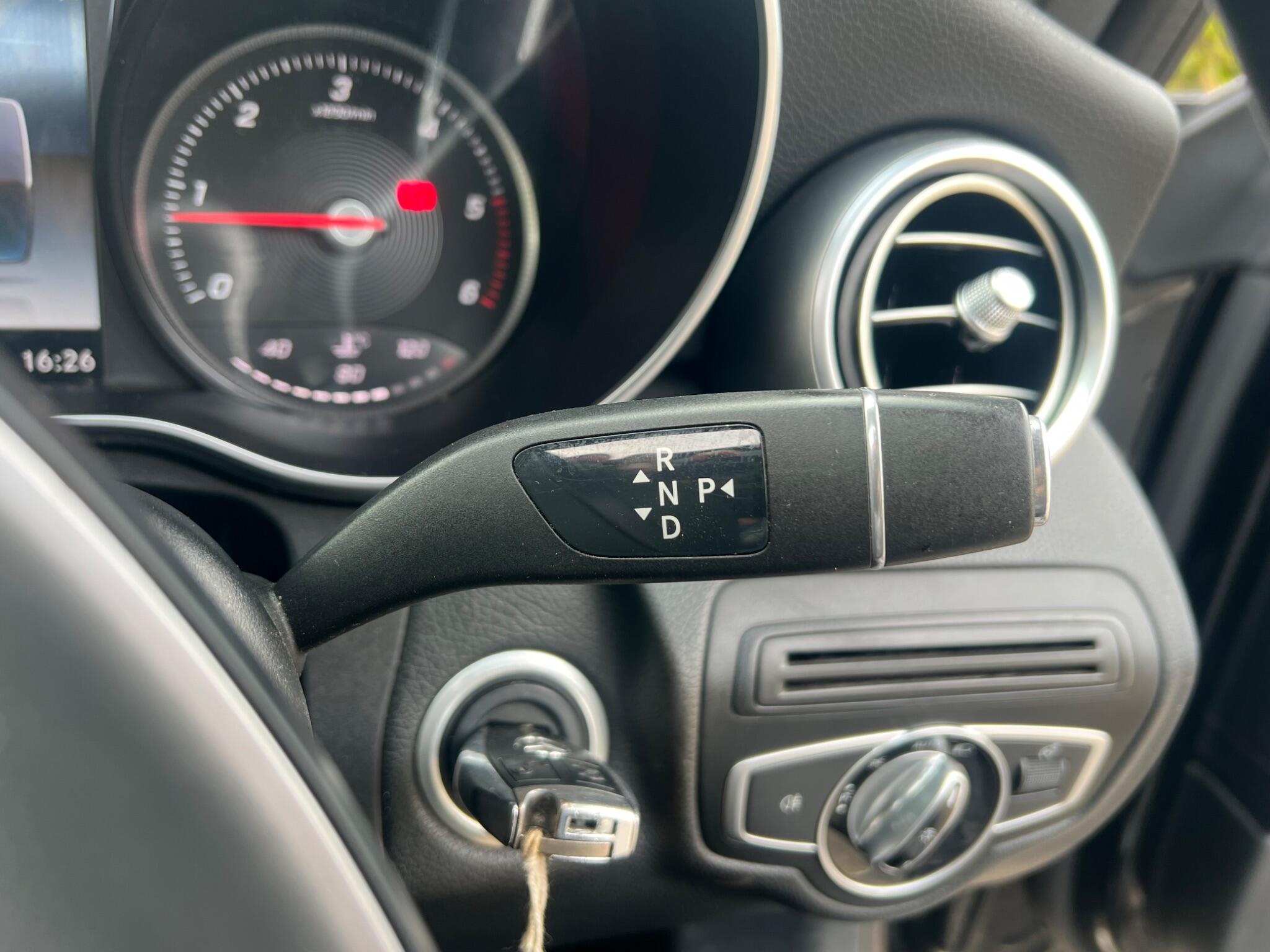 Mercedes-Benz C-Class view 50