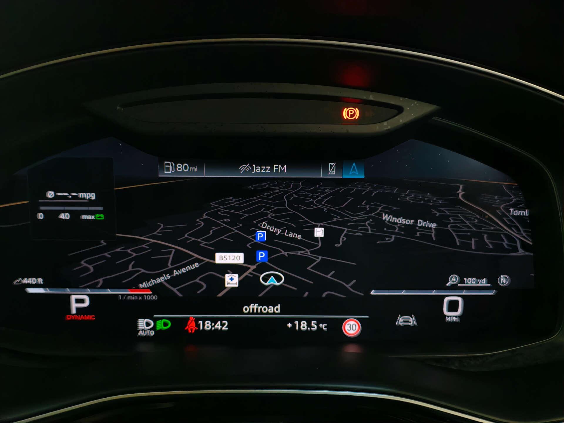 Audi SQ7 view 31
