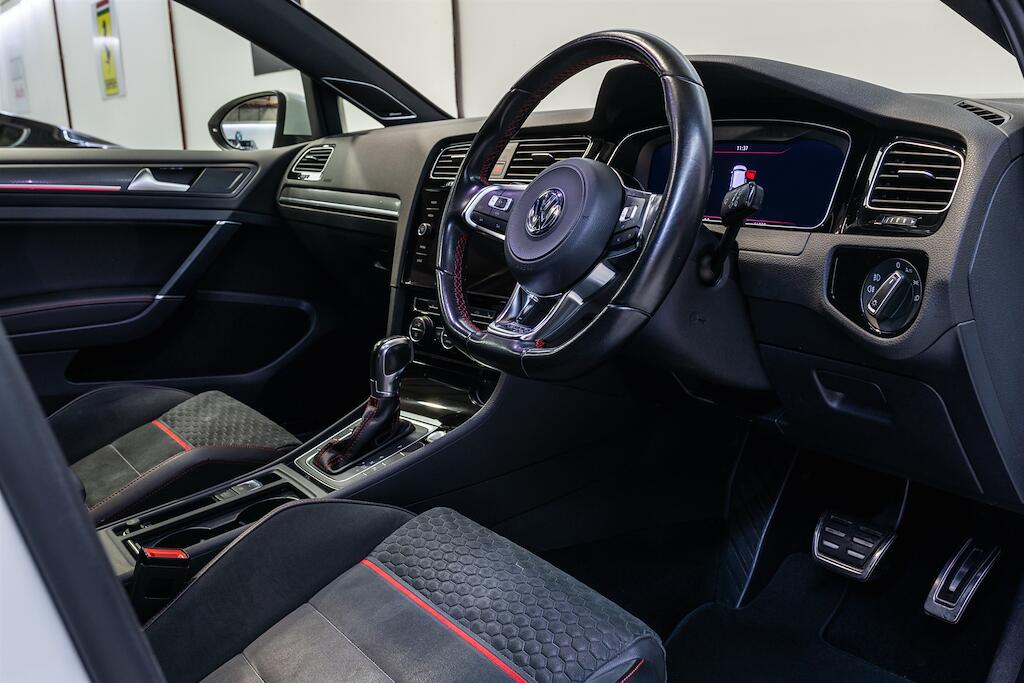 Volkswagen Golf view 7