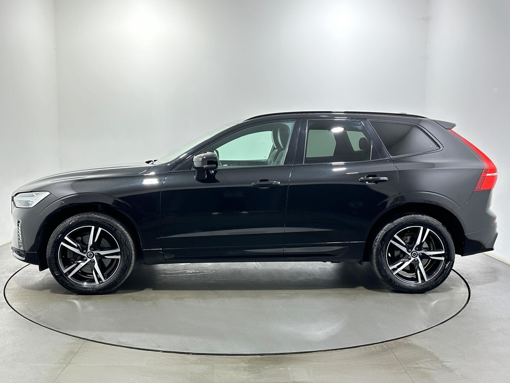 Volvo XC60 view 5