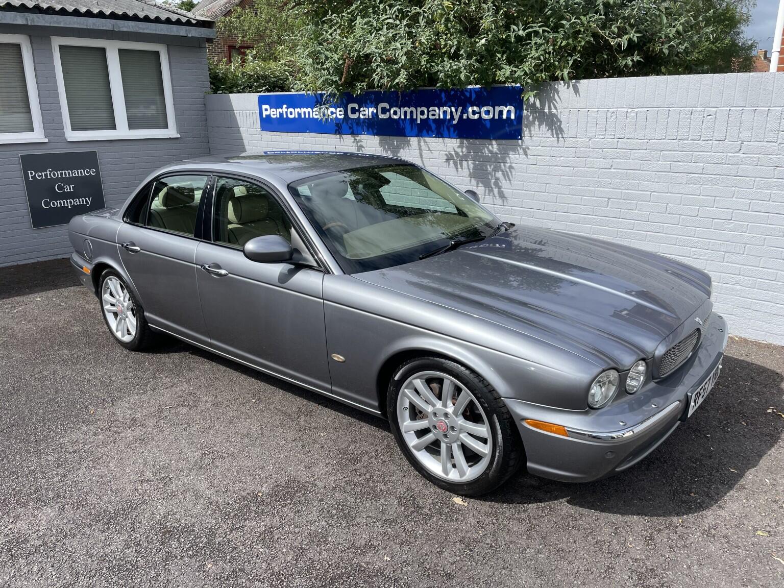 Jaguar XJR