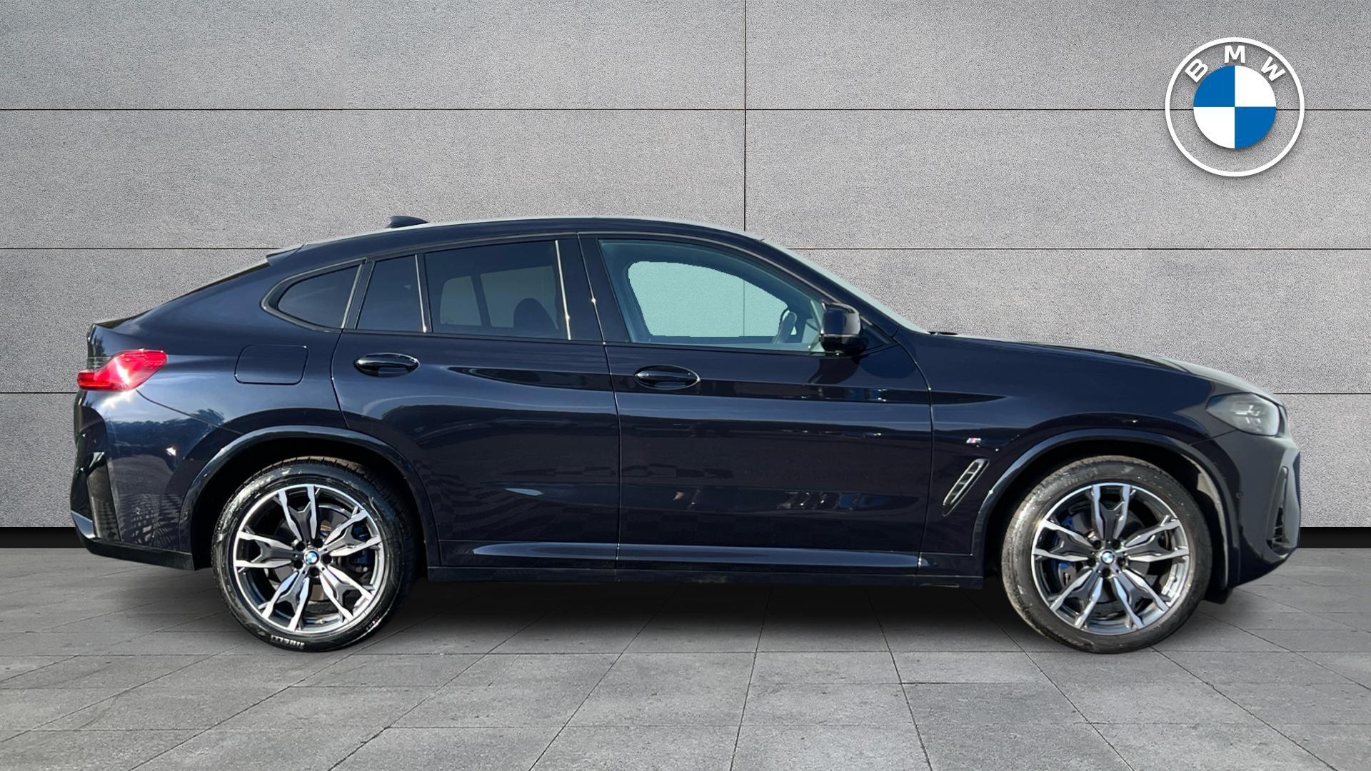 BMW X4 view 3