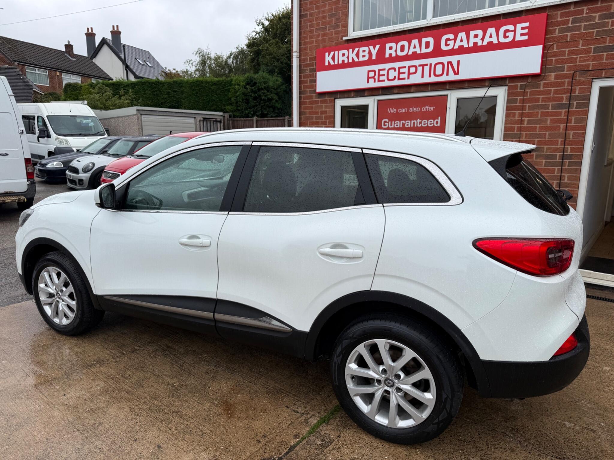 Renault Kadjar view 3