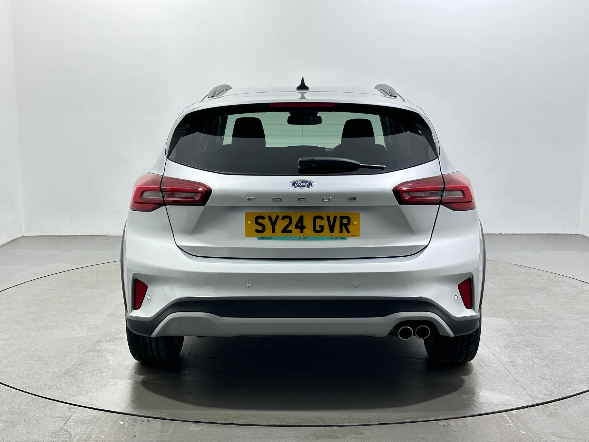 Ford Focus view 7