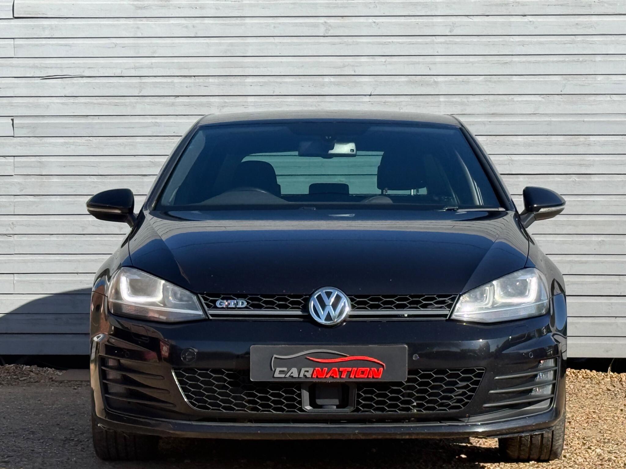 Volkswagen Golf view 2
