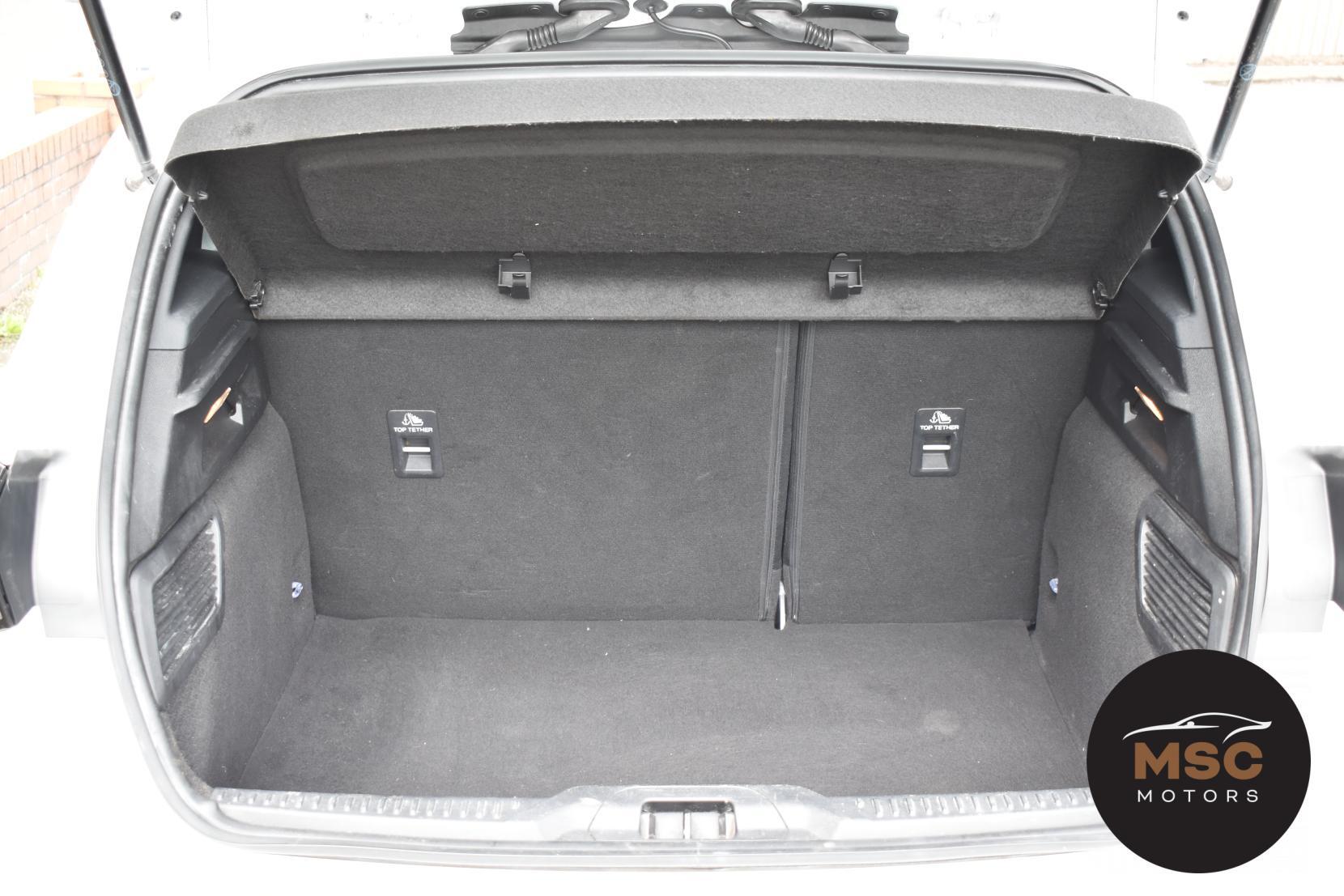 Ford Focus view 59