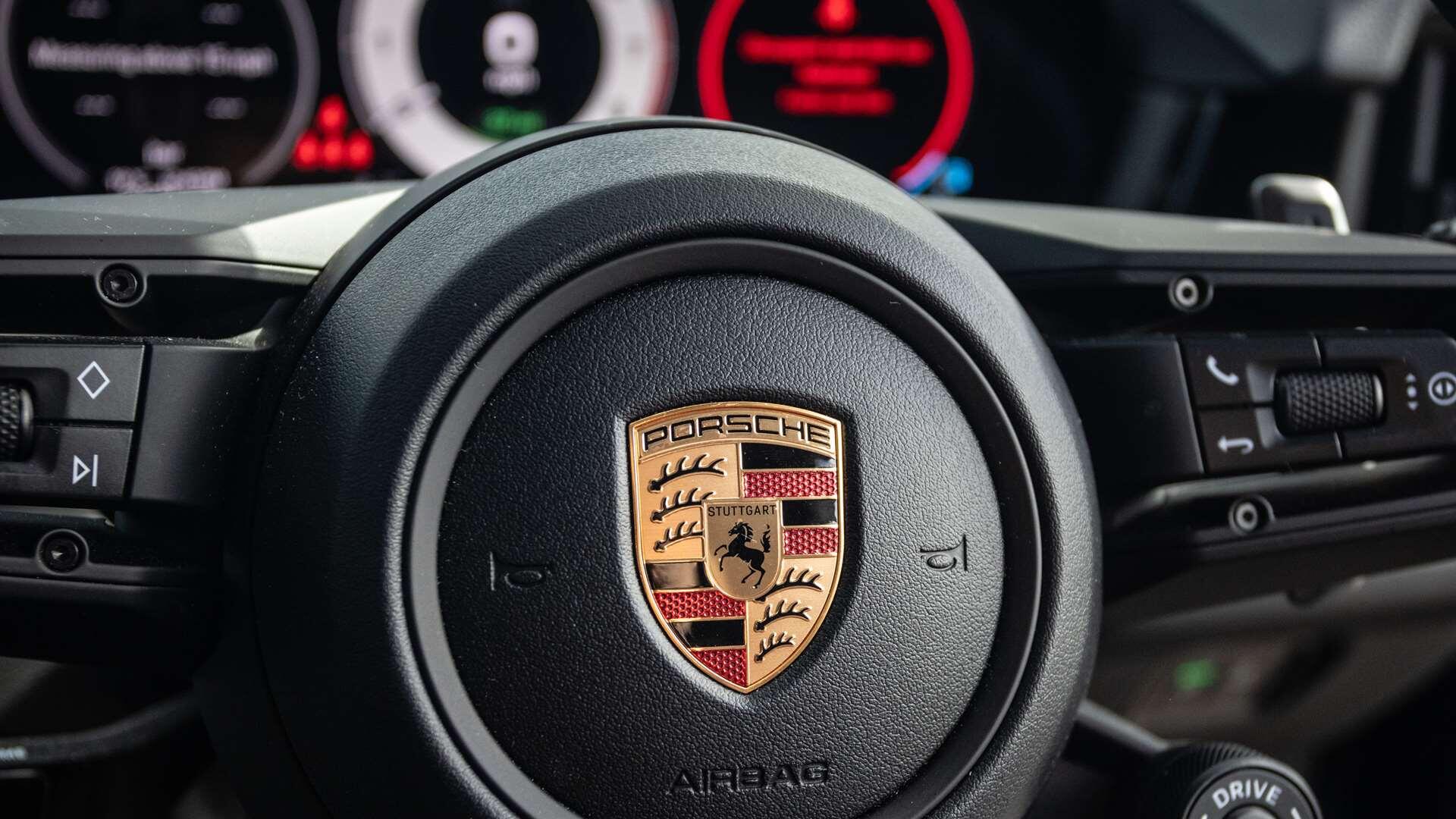 Porsche Cayenne view 26
