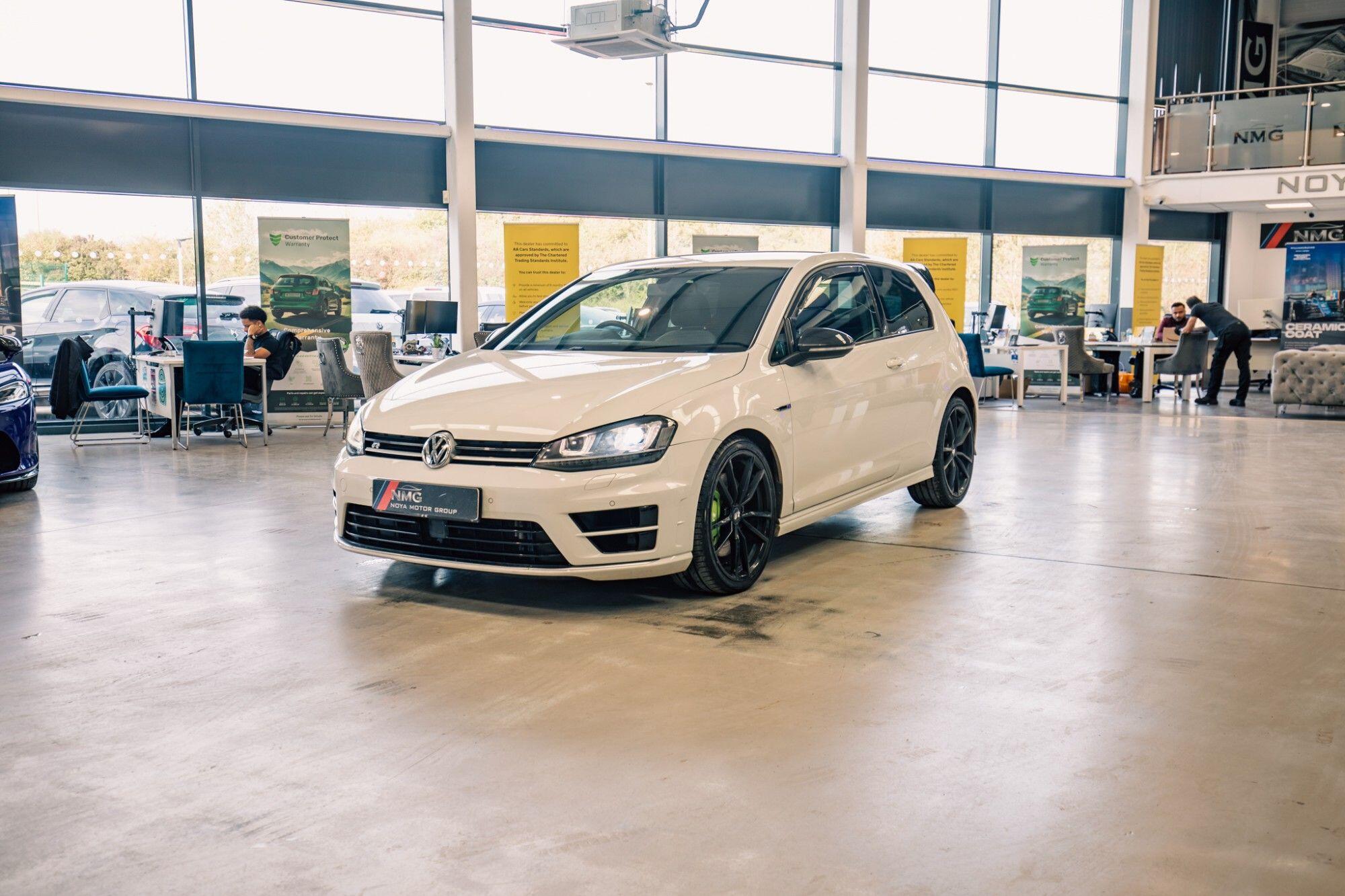 Volkswagen Golf view 23