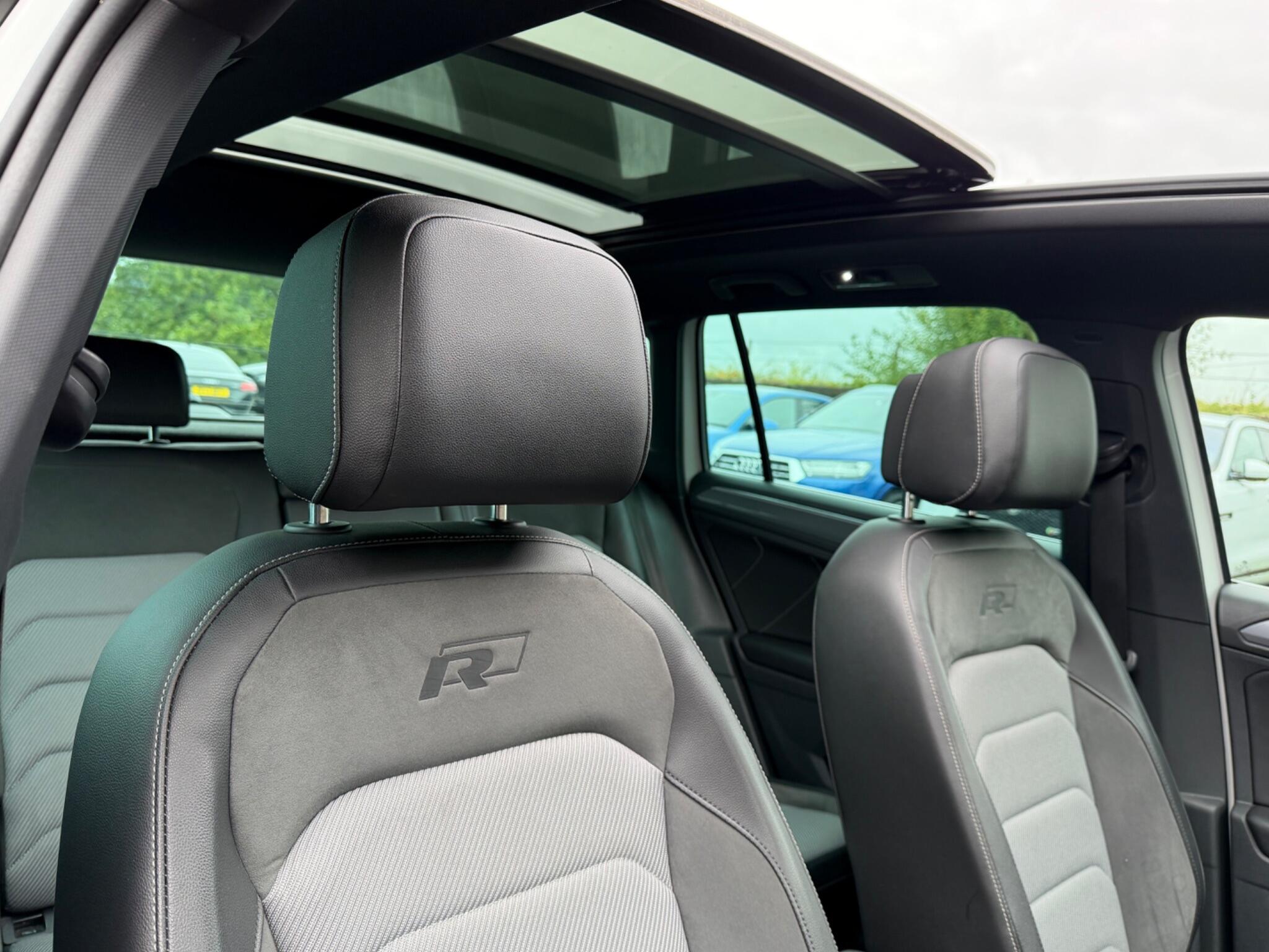 Volkswagen Tiguan view 20