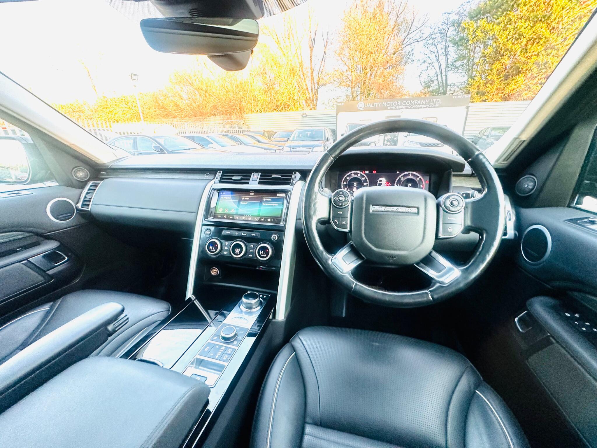 Land Rover Discovery view 29