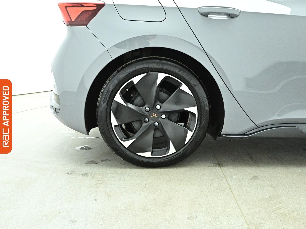 Cupra Born view 14