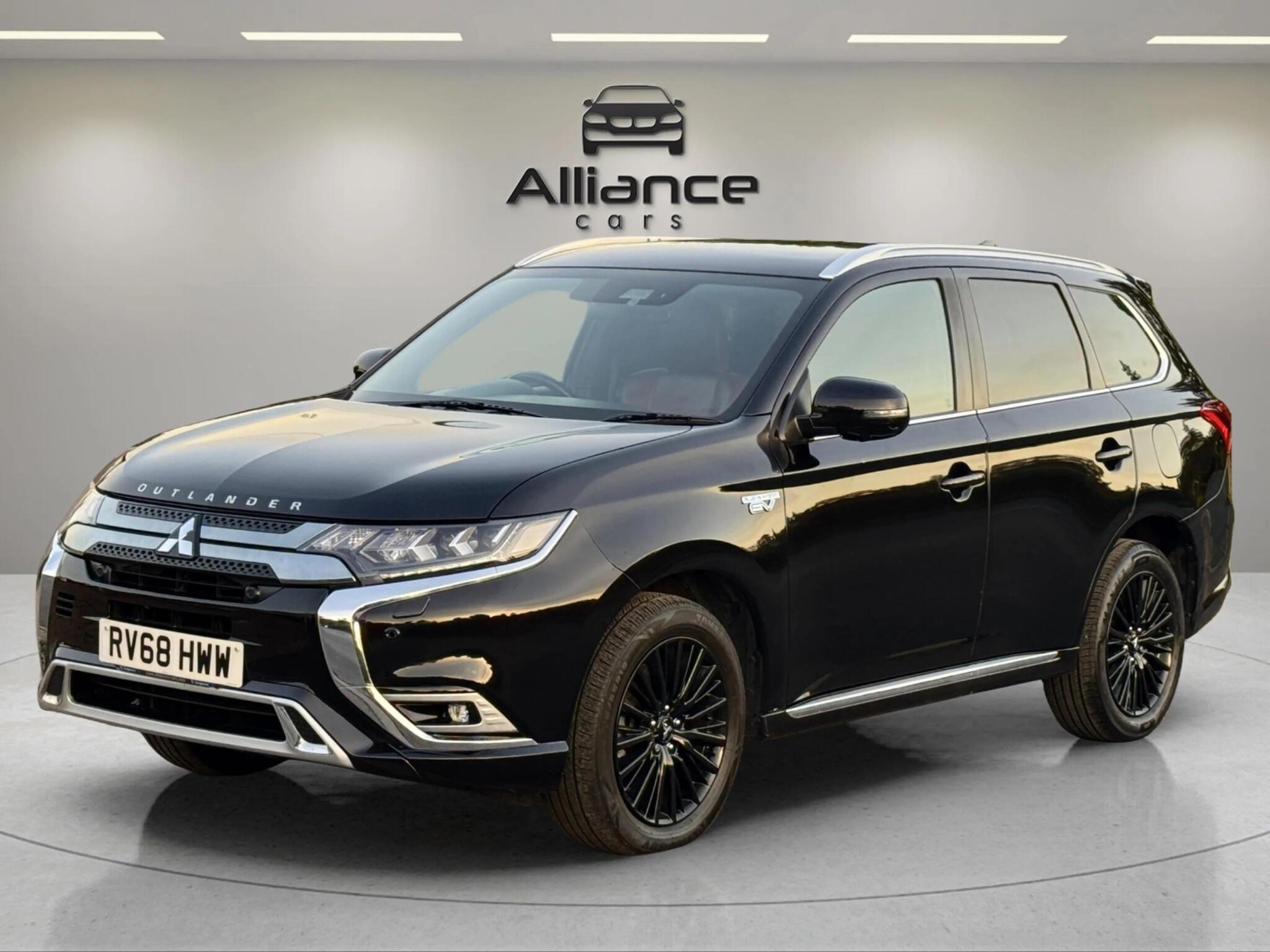 Mitsubishi Outlander view 15