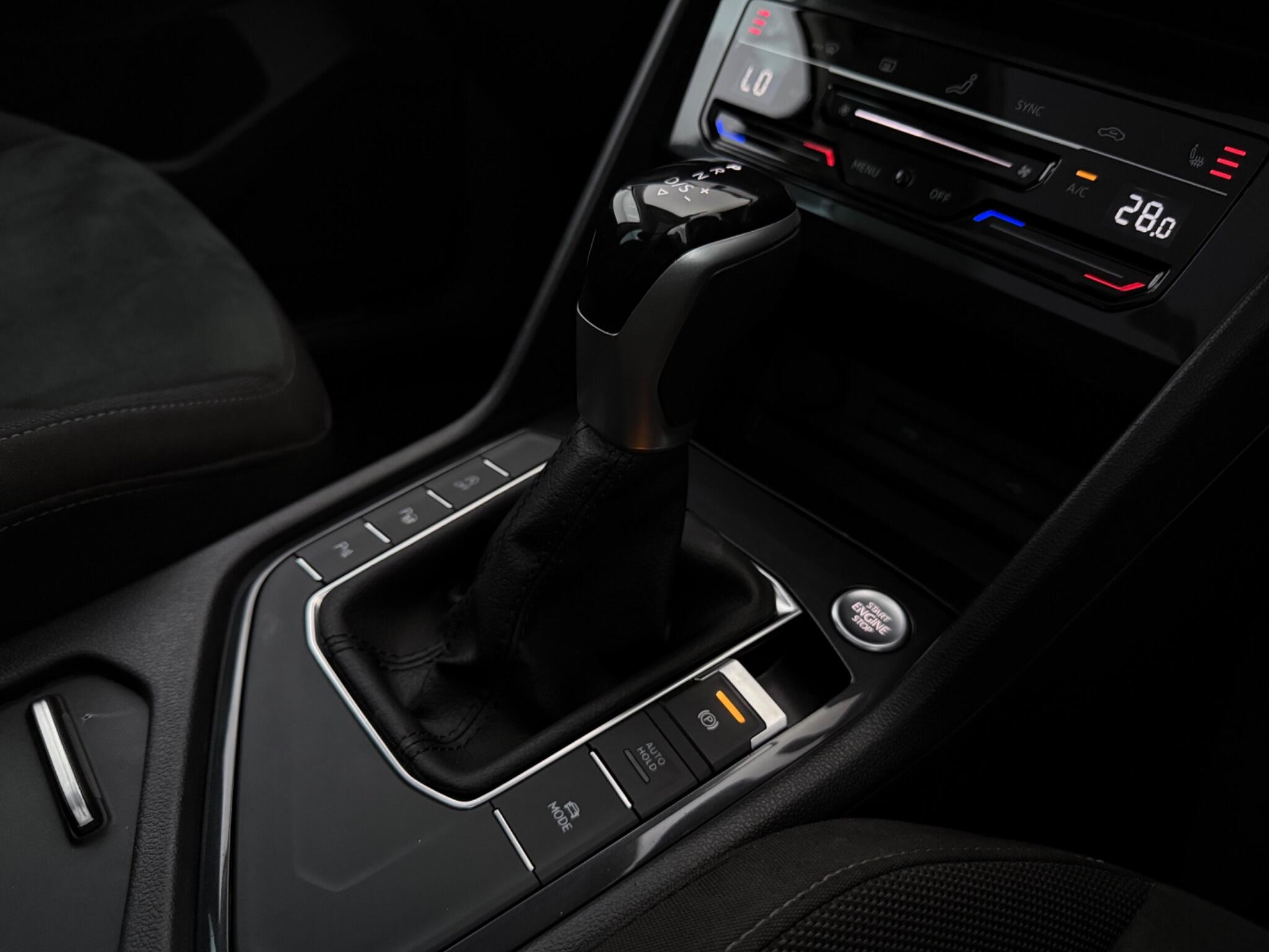 Volkswagen Tiguan view 21