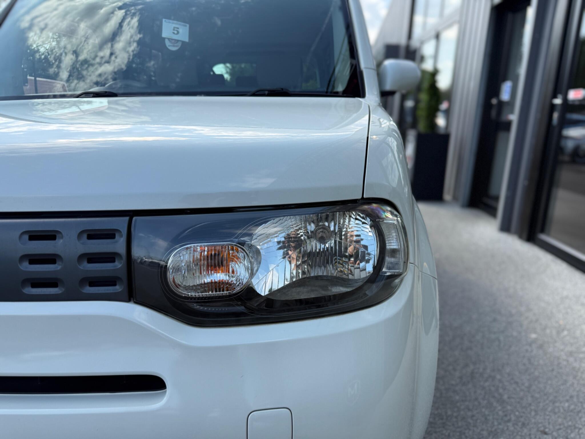 Nissan Cube view 17