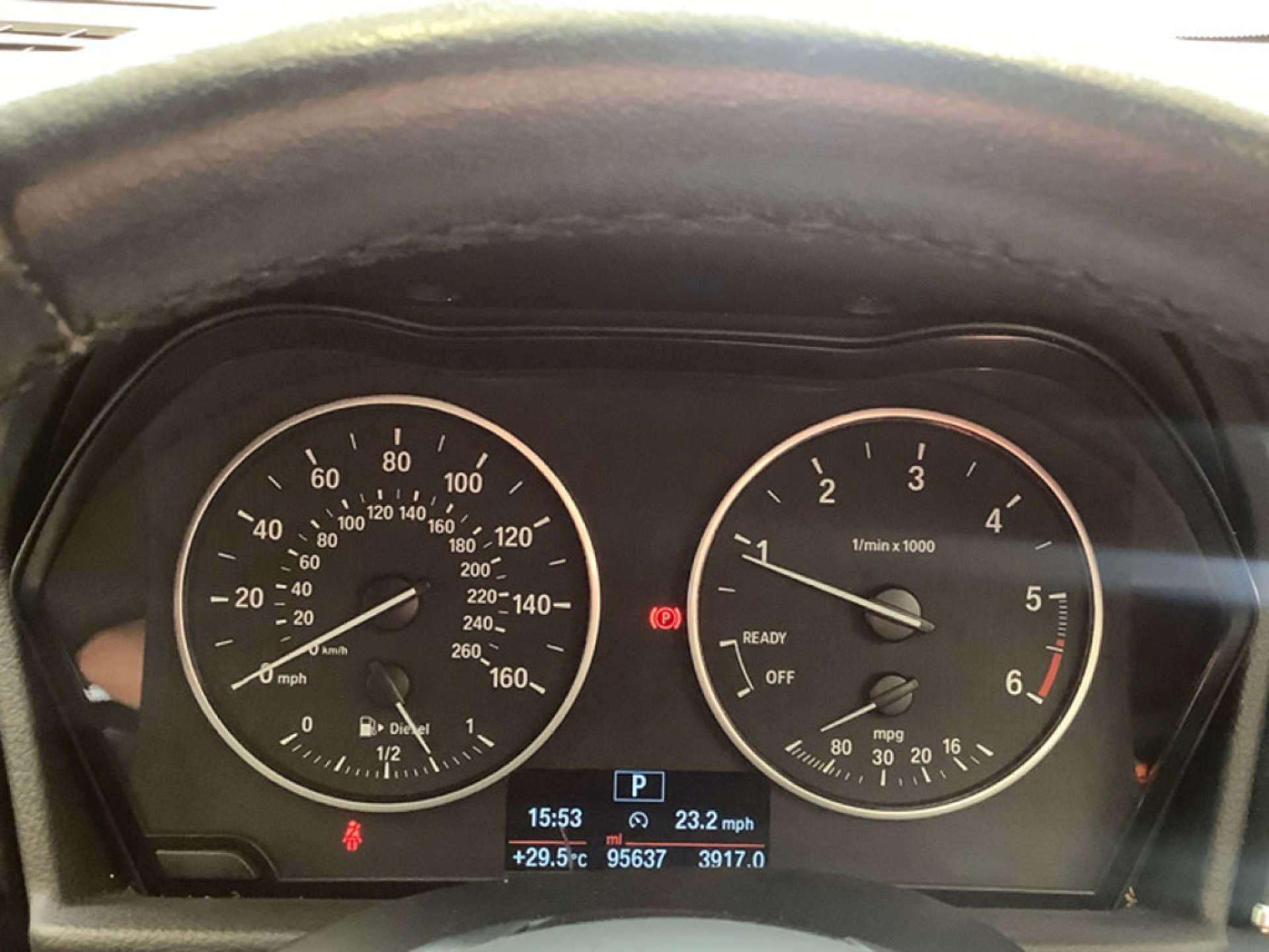 BMW 2 Series view 8