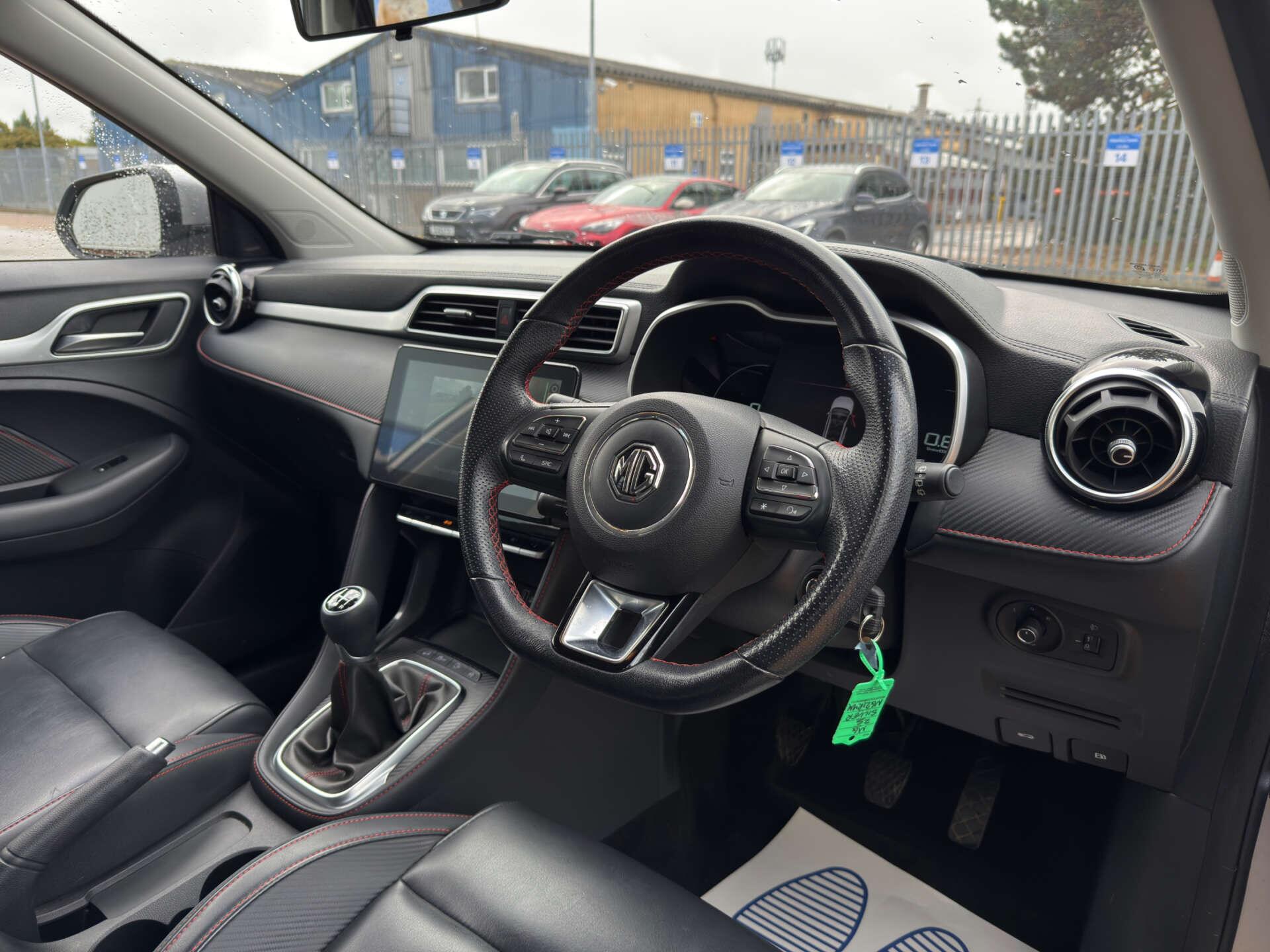 MG ZS view 19