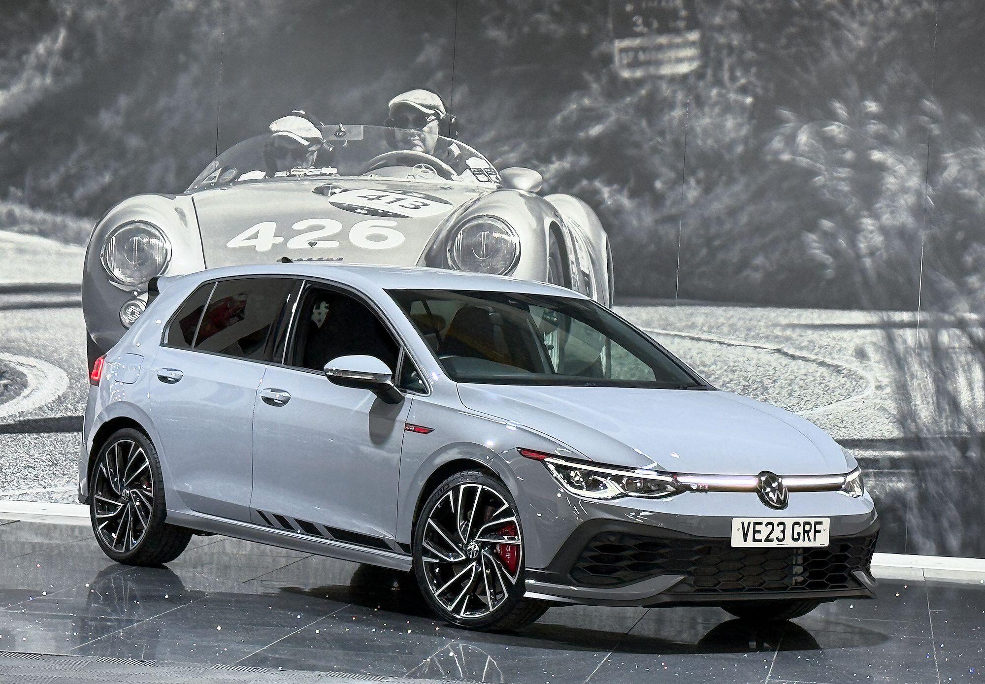 Volkswagen Golf view 42