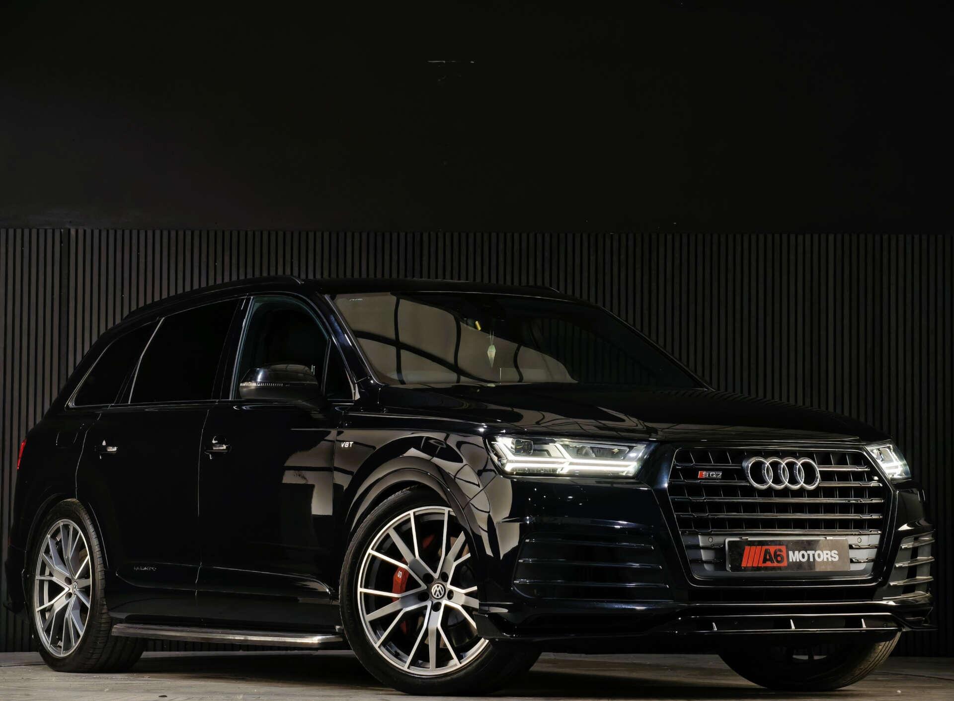 Audi SQ7 main image