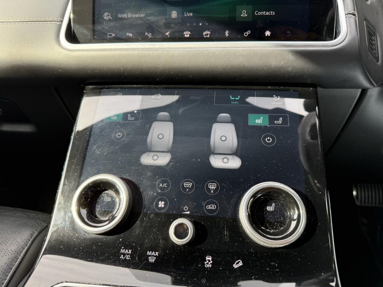 Land Rover Range Rover Velar view 35